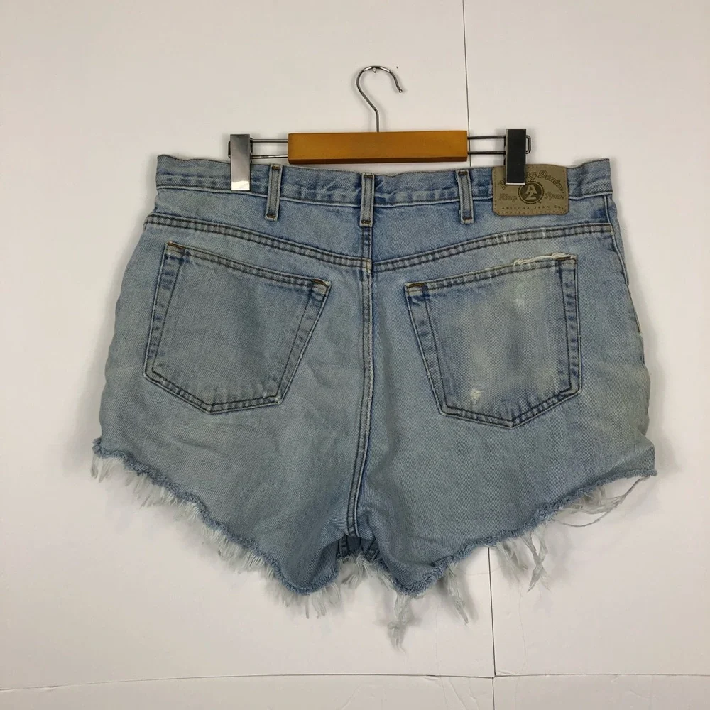 Vintage High Waisted Denim Shorts Sz 36 - Picture 5 of 7